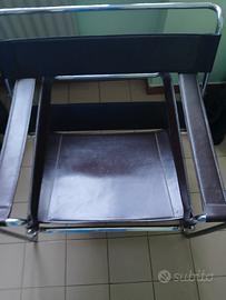 due poltrone in pelle  come nuove