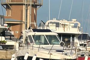 Barca Saver 330 natante cabinata