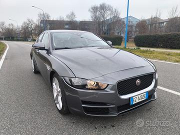 JAGUAR XE 2,0 180CV- AUTOMATICA-EURO 6- MOTORE NUO