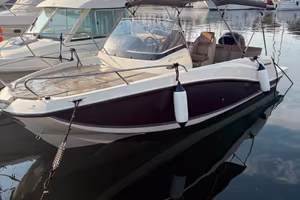 Quicksilver 605 Sundeck