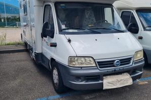 Camper Roller Team Pegaso Garage