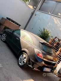 Opel astra gtc 1.8 cosmo