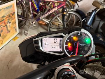 Triumph Street Triple R 2013