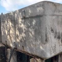 Contenitori in cemento per acqua