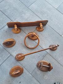 Accessori bagno stile arte povera