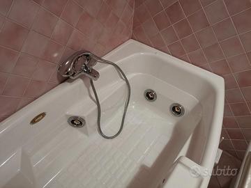 Vasca idromassaggio Jacuzzi