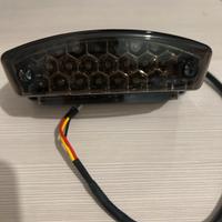 Faro posteriore Phantom F12