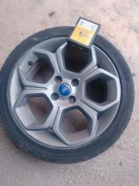 cerchi e gomme Ford 