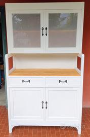 Credenza/madia con vetrinetta