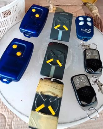 TELECOMANDI APRICANCELLO