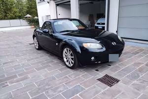 Mazda MX-5 Roadster Coupe 2.0L Fire