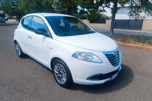 Lancia Ypsilon 1.3 MJT 75 CV SOLAMENTE 129.000 KM
