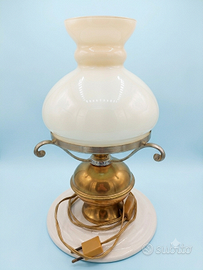 Antica lampada ottone + paralume in vetro opalino
