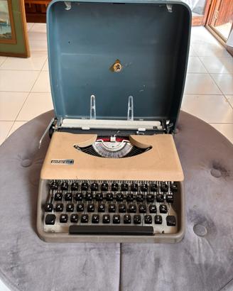 Macchina da scrivere Antares P59