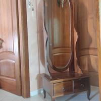 Pettiniera/specchio con cassetti in legno di noce