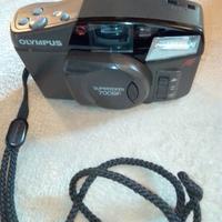 Macchina fotografica Olympus super zoom 700bf