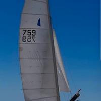 catamarano Mattia Esse 18 