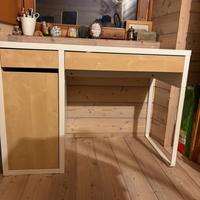 Scrivania Micke Ikea