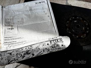 SACHS disco frizione e spingidisco 05L 141 015 G