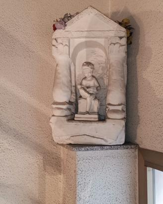 Piccolo tempio con angioletto 