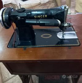 Macchina da cucire d'antiquariato