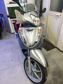 Honda SH 300