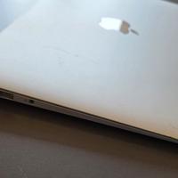 Apple MacBook air 2011