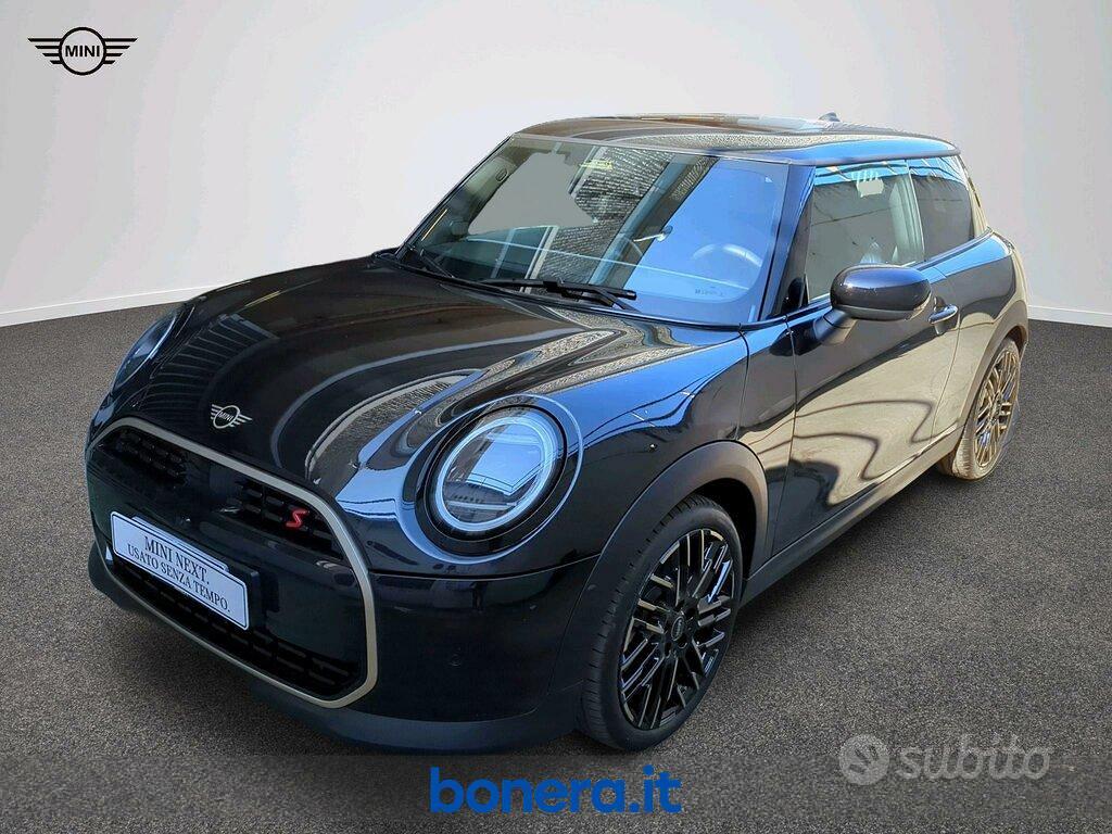 Mini Mini 5ª serie (F66)
