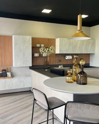 Cucina Febal con living cappa sul piano