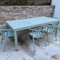 Tavolo  e sedie da esterno