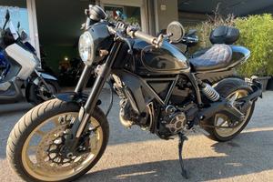 DUCATI SCRAMBLER 800