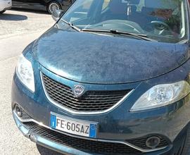 Lancia ypsilon y anno 2016