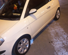Lancia y Multijet 2004