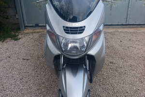 Suzuki Burgman 400