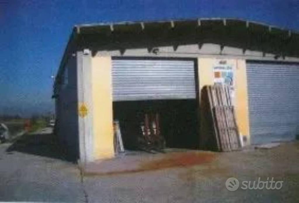Immobile in asta di 94 m² con più di 5 locali a Cr - Altro