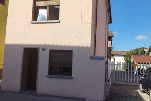 Villa di 149 m² con 4 locali e box auto a Bastida 