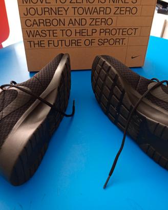 Nike Tanjun nere taglia 44 nuove