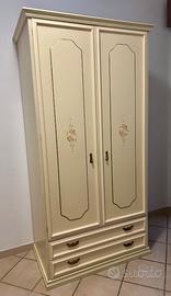 Armadio 2 ante avorio con decori dipinti a mano