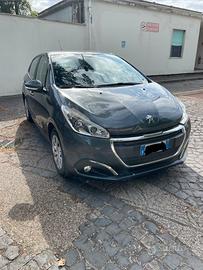 Peugeot 208 1.2
