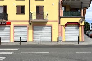 NEGOZIO A CASTELLAMONTE