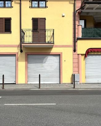 NEGOZIO A CASTELLAMONTE