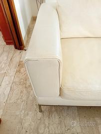 divano in pelle bianco