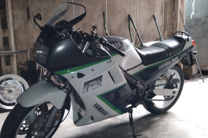 Yamaha fz 750 genesis