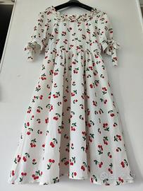 Abito bianco con ciliegie rosse