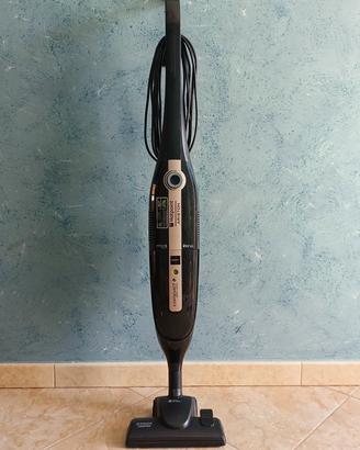 scopa elettrica Ariston 1800w