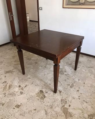 Tavolo allungabile in legno