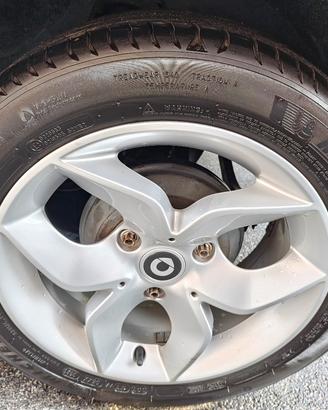 TRENO COMPLETO  GOMME SMART 451