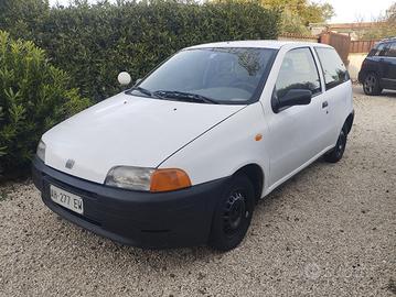 Fiat Punto  1.1 anno 1995  inscritta ASI con CRS