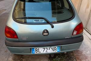 Ford fiesta 1200 benzina 16 v  anno 2000