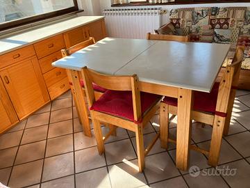 tavolo allungabile con 6 sedie